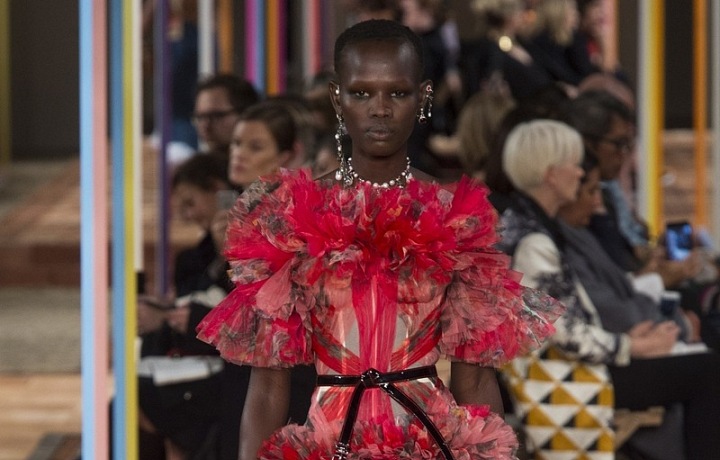 Alexander McQueen SS 2018