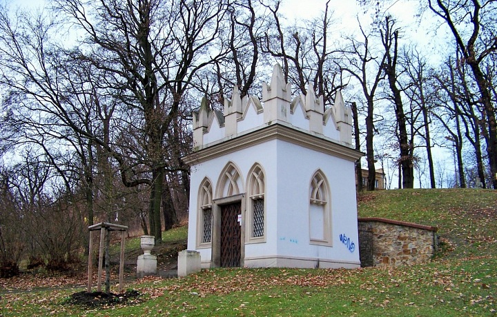 Klamovka, novogotický altán