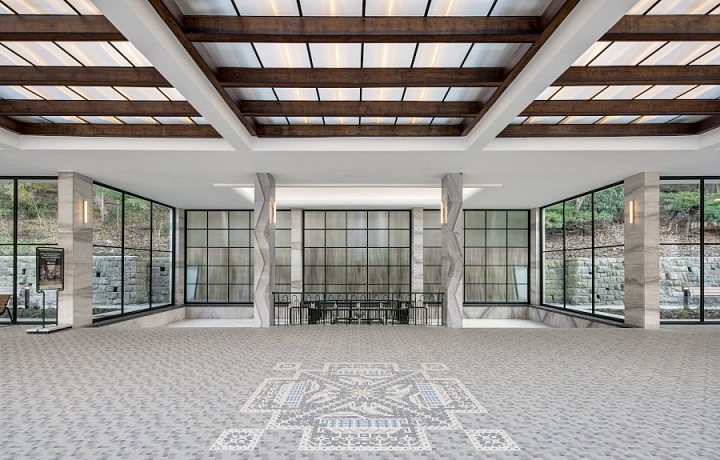 Lázeňská kolonáda a replika mozaikové dlažby