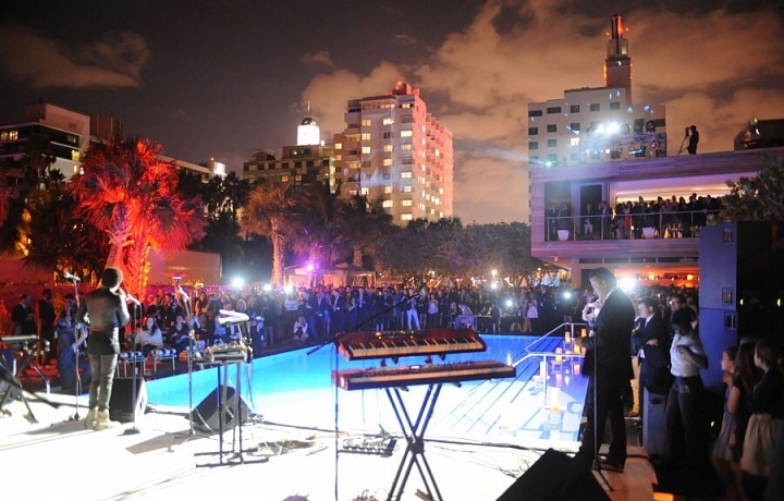 Lenny Kravitz otevření SLS hotelu South beach