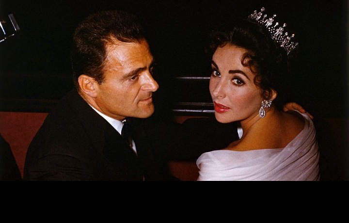 Božsky nádherná Elizabeth.