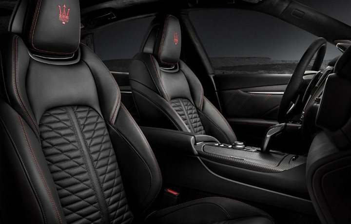Maserati Levante Trofeo, interiér