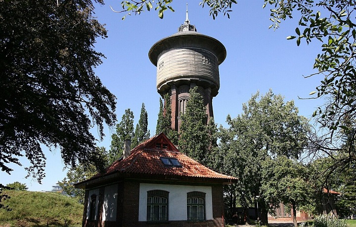 Vodárna s věží, Praha-Michle