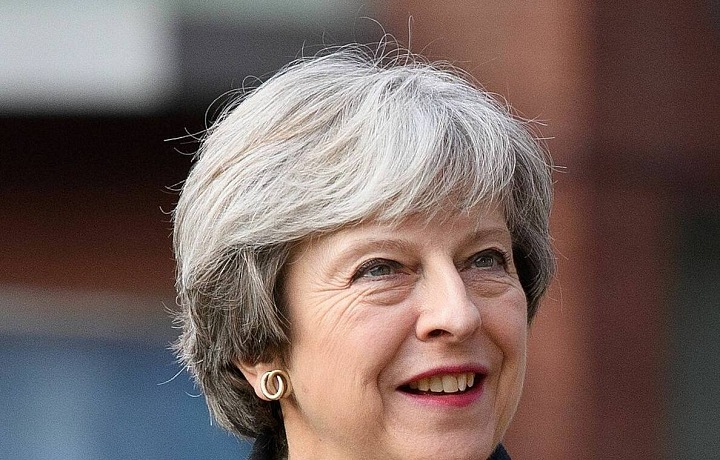 Theresa Mayová končí jako premiérka Británie