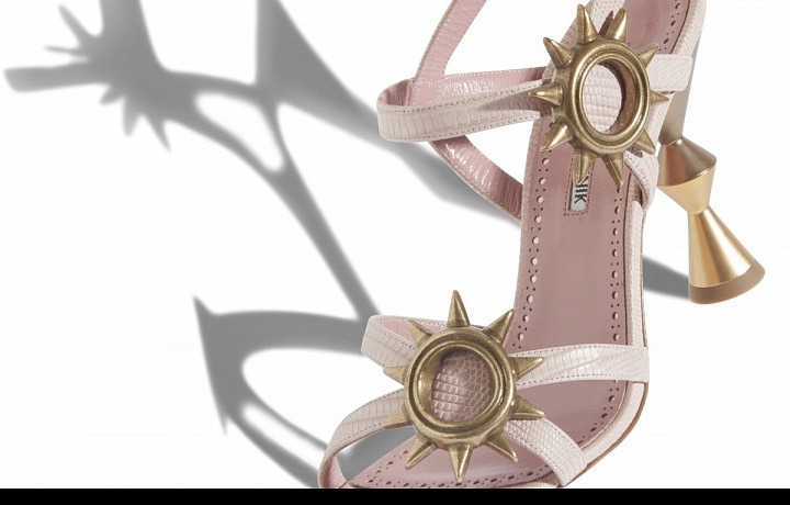 Manolo Blahnik - model GIGINA