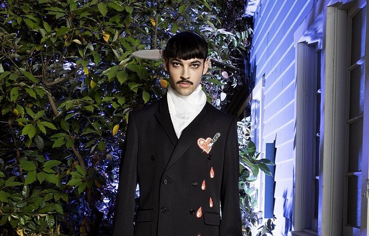 Moschino a jeho verze Drákuly