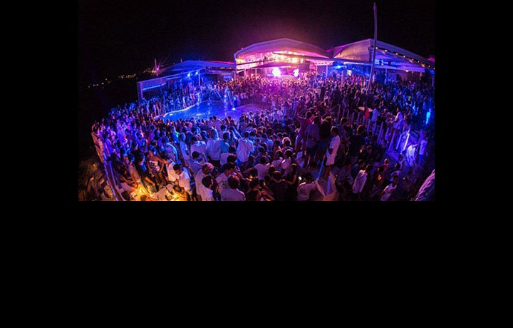 Mykonos je oblíbenou destninací celebrit. 