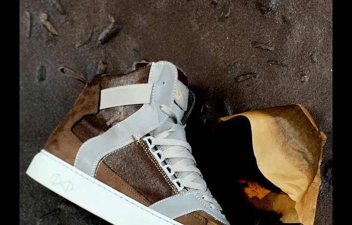 Tenisky zdobí pruhy z recyklovaných PET lahví!