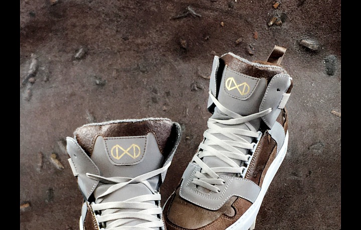 Tenisky zdobí pruhy z recyklovaných PET lahví!