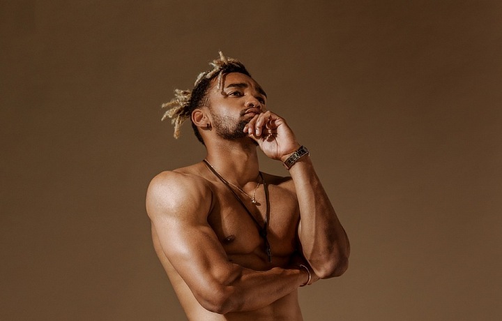 Účastník reality show Nathan.