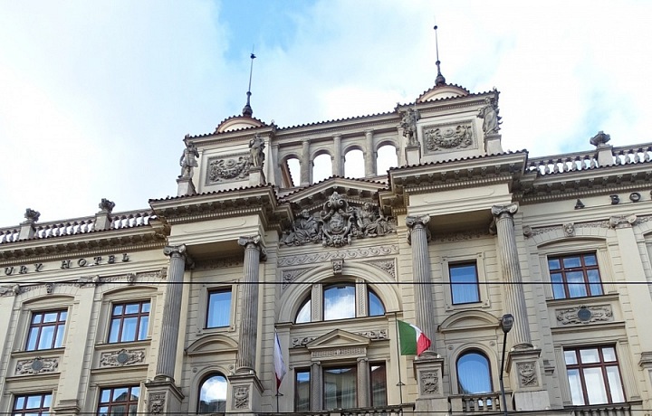 Carlo IV, Prague