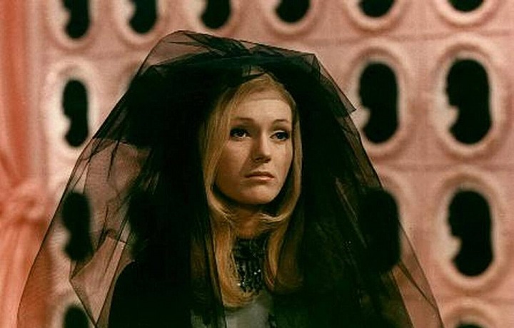 Šíleně smutná princezna