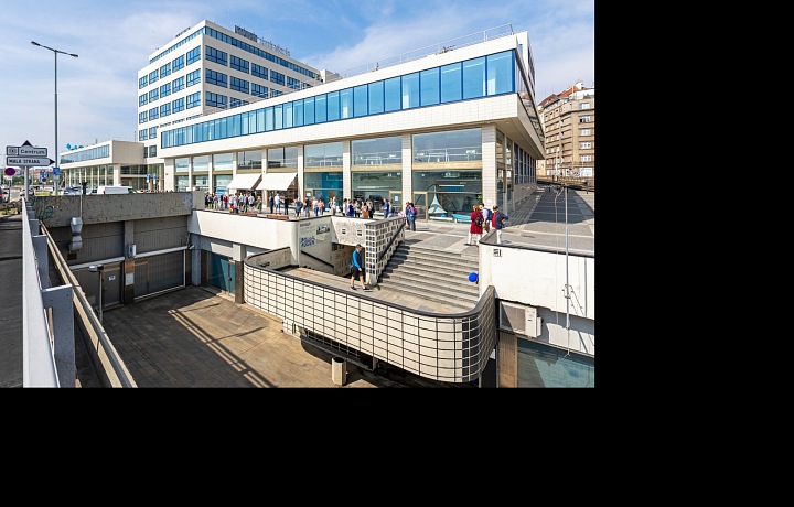 Budova Elektrických podniků - Bubenská