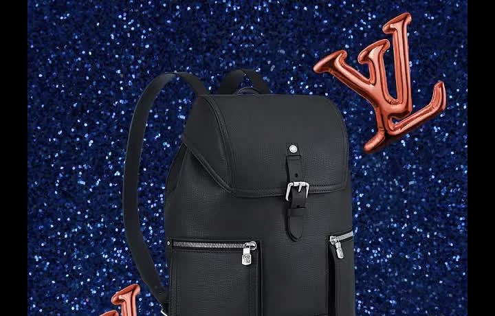 Darujte mu praktický kožený batoh!