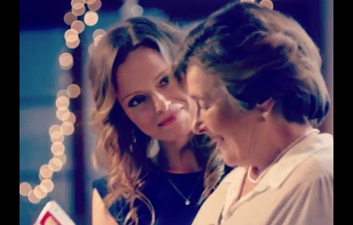 Zuzana Osako hraje v mnoha reklamách. 