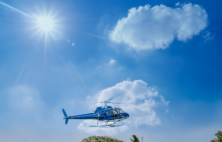 Ostrov Komomo, vrtulník, transfer