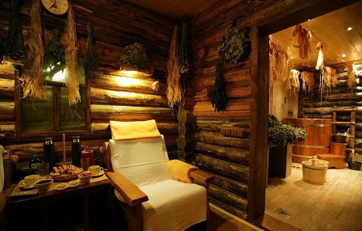 Možný interiér roubenky - ruská baňa