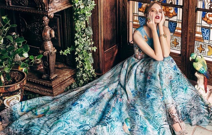 Šaty návrhářky Svetlany Lyaliny, fotografka Marina Danilova