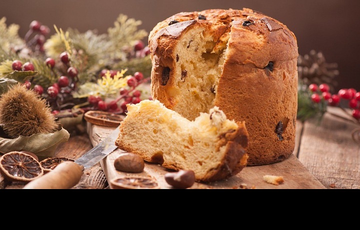 Dezertem může být vánoční sladké pečivo a pudinky jako pan dulce 