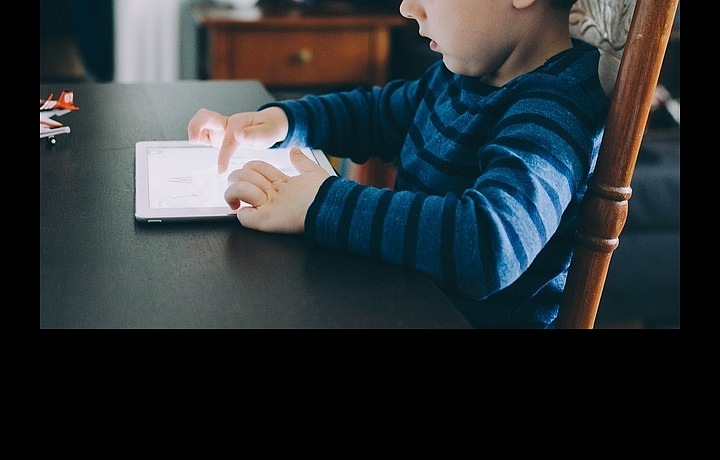Děti tablety zabaví