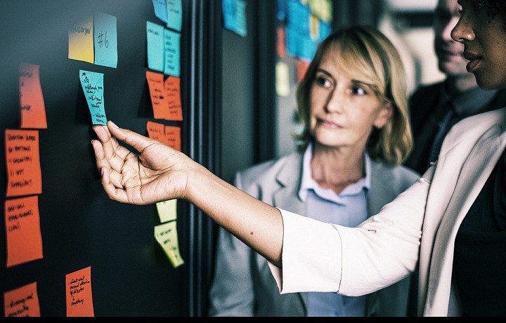 Cizinky mohou v Česku nepřechýlené příjmení používat.