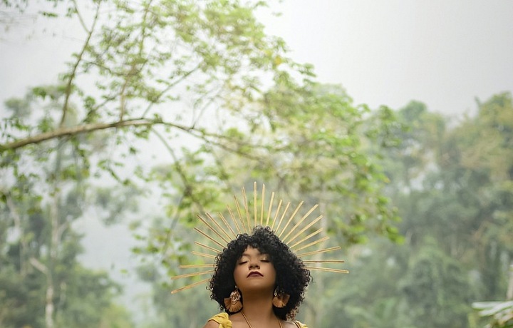 Pozor na žluté šaty v Malajsii