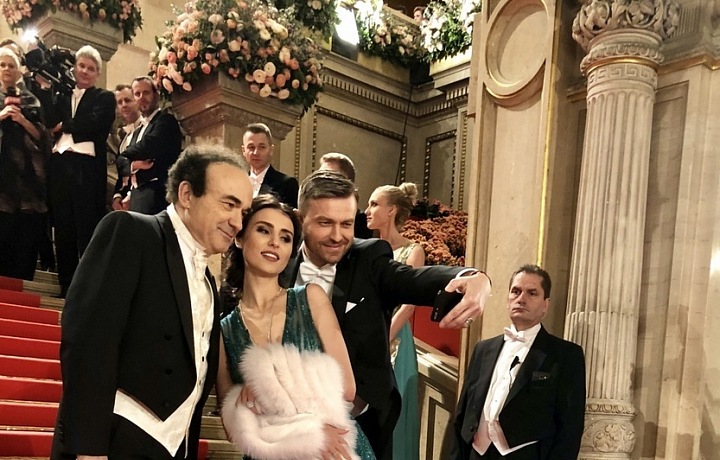 Operní pěvkyně Valentina Nafornita a tenor Pavol Breslik (vpravo)