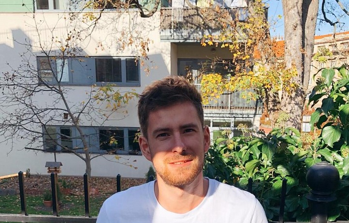 Oliver Pape a odpočinek u kafíčka.