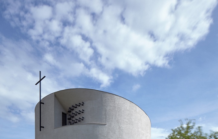 Kostel v Sazovicích