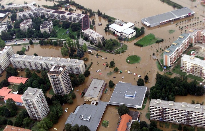 Povodeň v Českých Budějovicích. Domy. Katastrofy. Povodně 2002