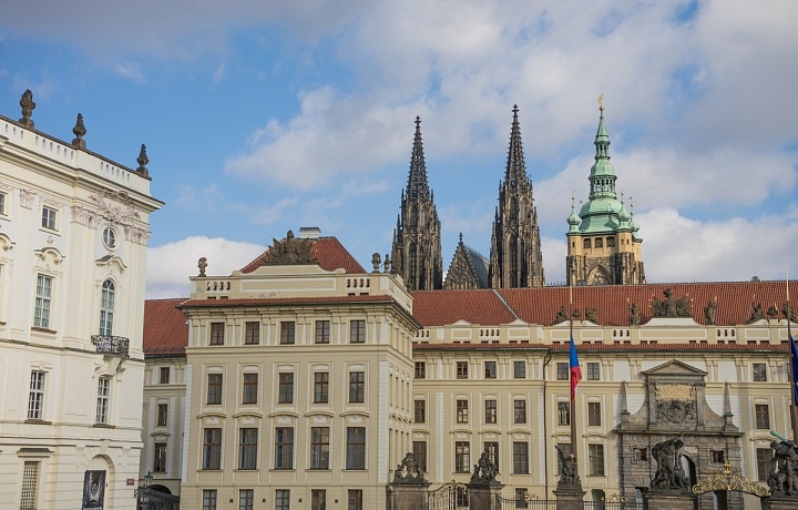 Poté, co opustil Pražský hrad, se bude muset Miloš Zeman spokojit se skromnější kanceláří