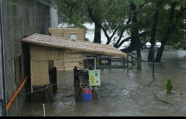 Praha - Vltava , povodeň, ČR, 2002