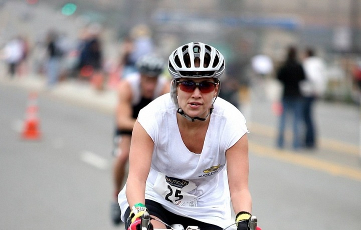 Jennifer Lopez na kole.