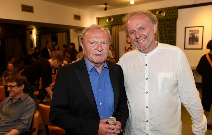 Úsměvy smutných mužů premiéra, Kino Lucerna, Praha