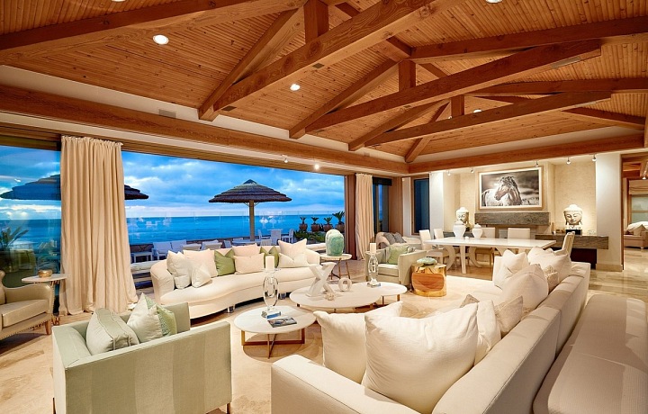 Bill Gates a jeho vila na pláži