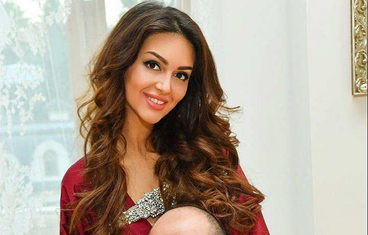 Oksana Voevodin se svým bývalým manželem sultánem Muhammadem