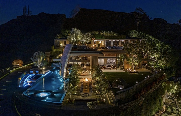 Dům miliardáře Austina Russella. 