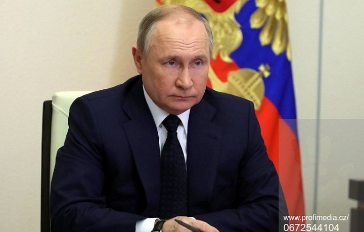 Vladimir Putin vládne zemi železnou pěstí