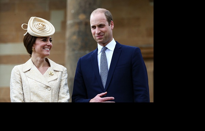 slavnostní příležitost a nápaditý klobouk Kate