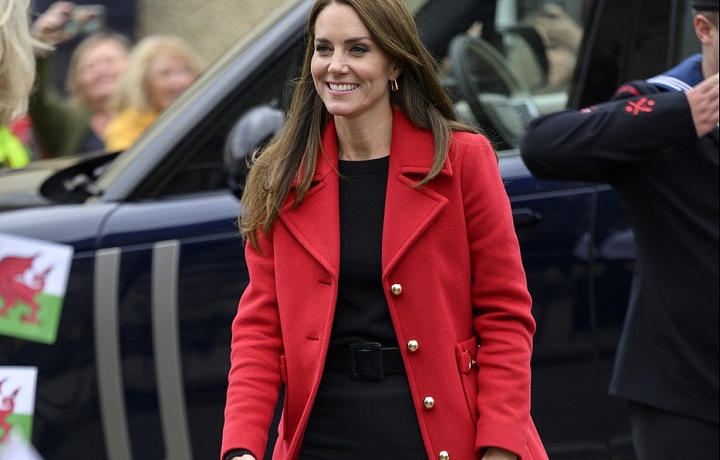 K červené můžete s klidným svědomím kombinovat také zlatou