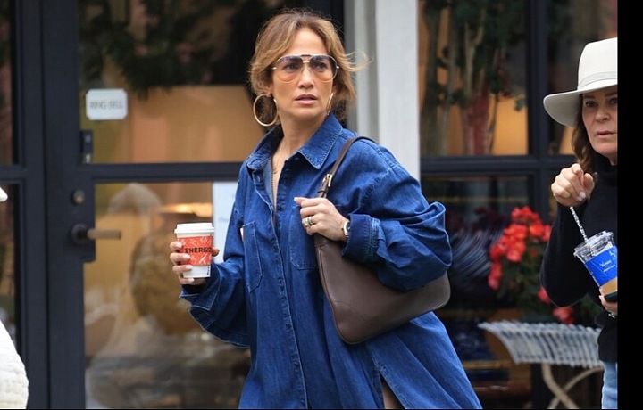 Total look od značky Valentino. 