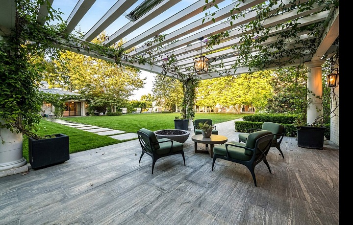 Terasa a zahrada nabízející klid a soukromí.