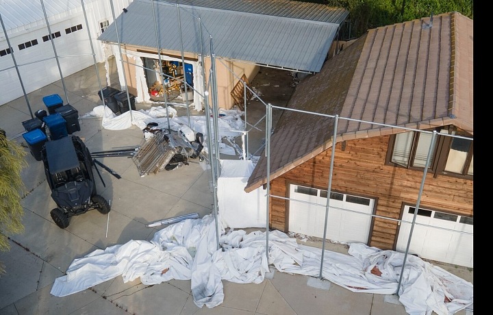 Začíná to vypadat jako na skládce