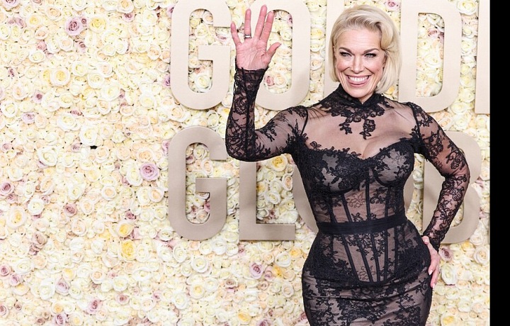 Hannah Waddingham šaty dokonale seděly