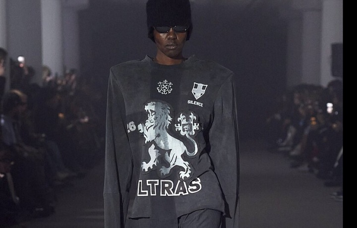 Výrazné barvy bychom tu hledali jen marně