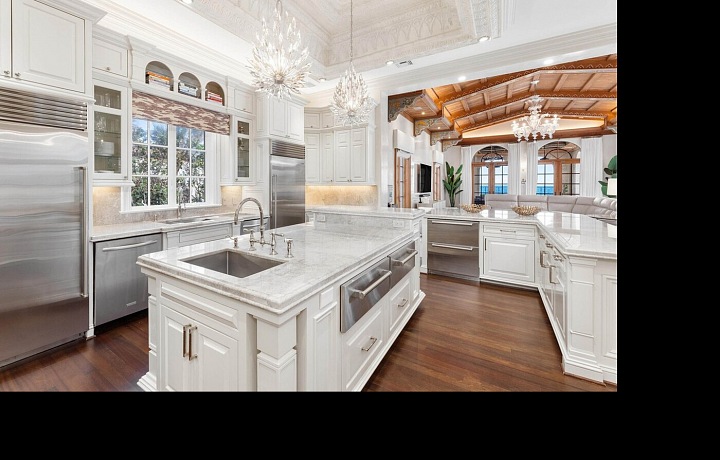 Kuchyni nic nechybí