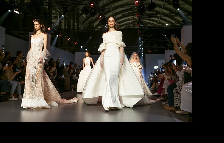 Yolancris Fashion Show