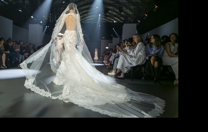 Yolancris Fashion Show