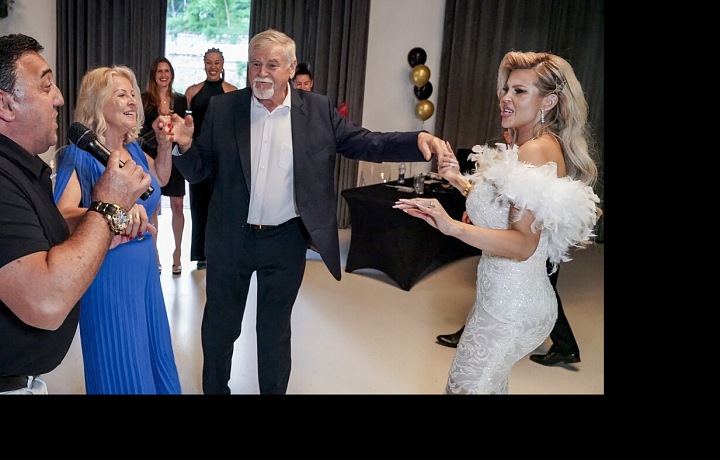 Lela Vémola s rodiči