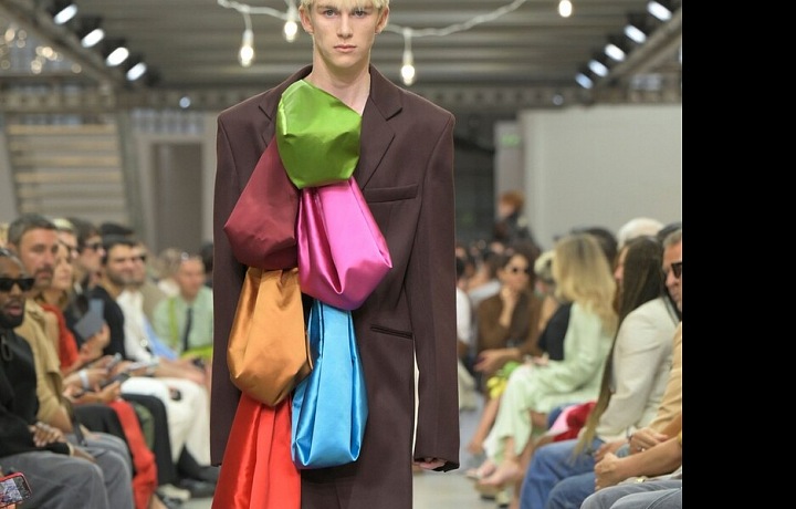 Značka JW Anderson vsadila na barvy